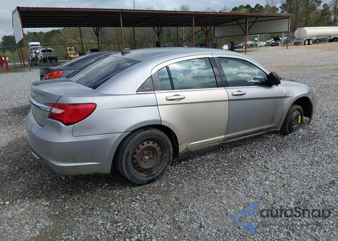 2013 Chrysler 200 Lx z USA, uszkodzony, nr VIN 1C3CCBAB3DN647537